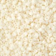Miyuki kralen delica's 15/0 Opaque Bisque White DBS1490