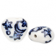 Kralen keramiek hart met maan en sterren Off white-Delft blue