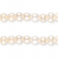 TQ zoetwaterparels rond 9-10mm Natural white