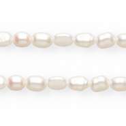 TQ zoetwaterparels nugget ovaal 5-6mm Natural white