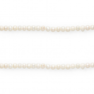 Imperfecte zoetwaterparels rond 4mm Natural white