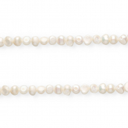 Imperfecte zoetwaterparels nugget Natural white
