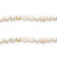Imperfecte zoetwaterparels nugget rond 9mm Natural white