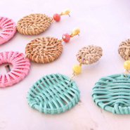 Inspiratiesets Festival oorbellen met rotan hangers!