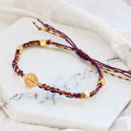 Inspiratiesets Nieuwe technieken: Armbandjes van macramé draad