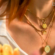 Symbolische Birth Flower collectie voor het ontwerpen van sieraden met een boodschap