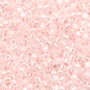 Miyuki kralen delica's 11/0 Ceylon baby pink