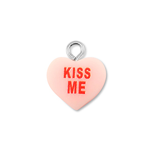 Resin hangers hart "KISS ME" Light pink-red
