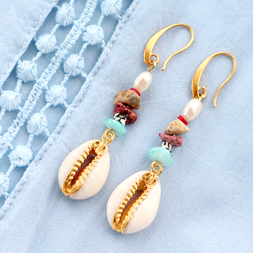 Get ready for the beach! Sieraden maken met trendy kauri schelpjes!