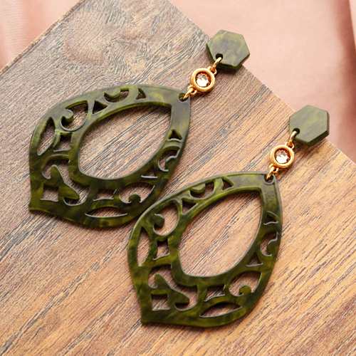 Maak fantastische eye-catchers met resin hangers