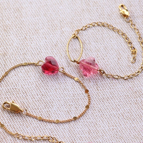 Deze leuke armbandjes maak je met de nieuwste fashion facet kralen: