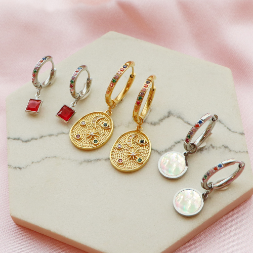 Personaliseer deze prachtige stainless steel creolen