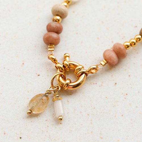 Ga aan de slag met natuursteen kralen voor diverse sieraden sets