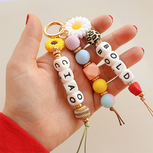 Creatieve idee&euml;n met siliconen kralen