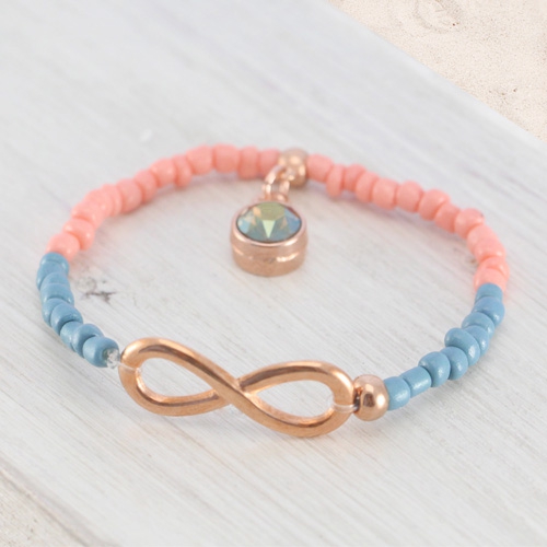 Hele leuke oorbellen en armbandjes! 