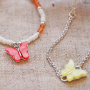 Maak je eigen zomerse sieraden met deze kleurrijke vlinder bedels en tussenstukken