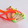 Sieraden cre&euml;ren met neon trend items