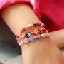 Get inspired! Kralen armbandjes maken met een vrolijke twist.