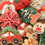 Mix & match: kerst broches in feestelijke vormen