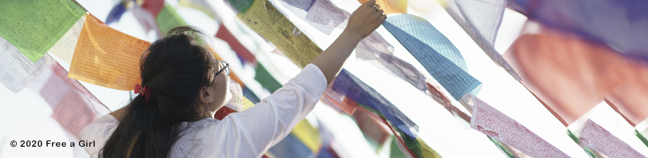 Girls Support Girls collectie | 50% donatie aan Free a Girl Girls Support Girls collectie | 50% donatie aan Free a Girl