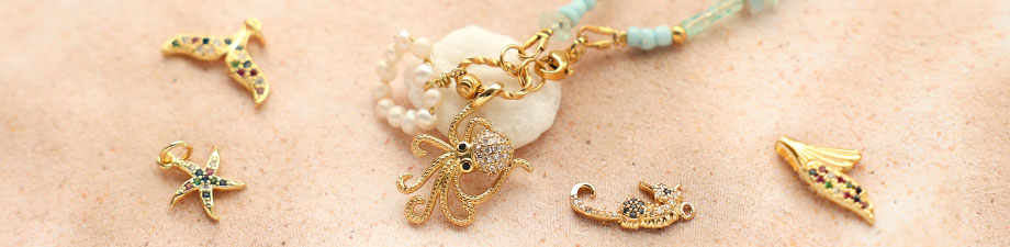 Yes! Ontdek onze nieuwe brass TQ metaal bedels