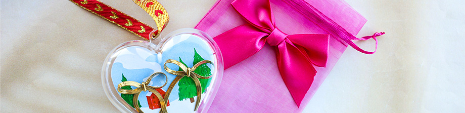 Just in: Organza zakjes en sierlijke ornamenten